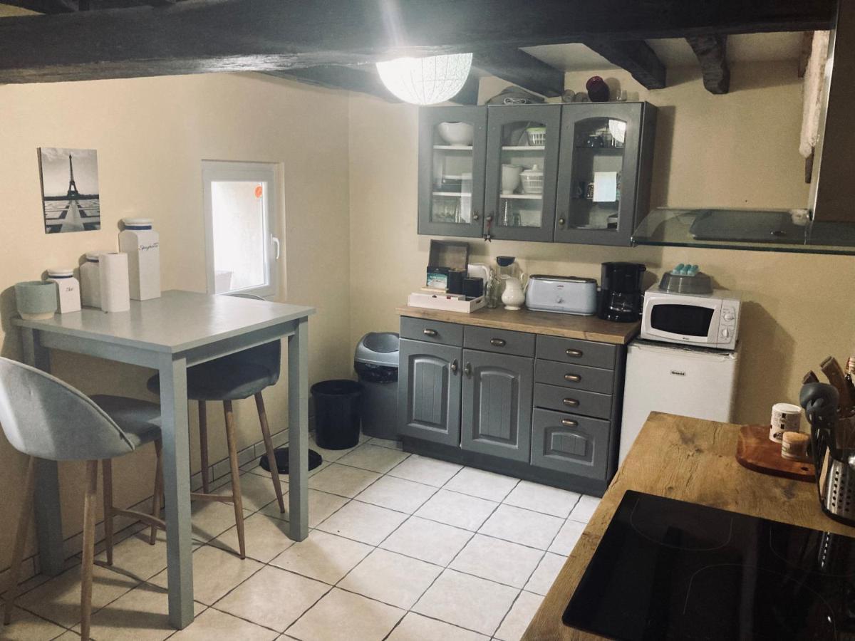 Petite Maison A La Campagne Saint-Germain-des-Fosses Eksteriør bilde
